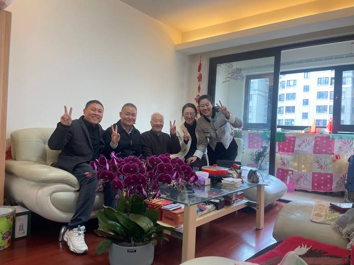 看望曹立俭老师